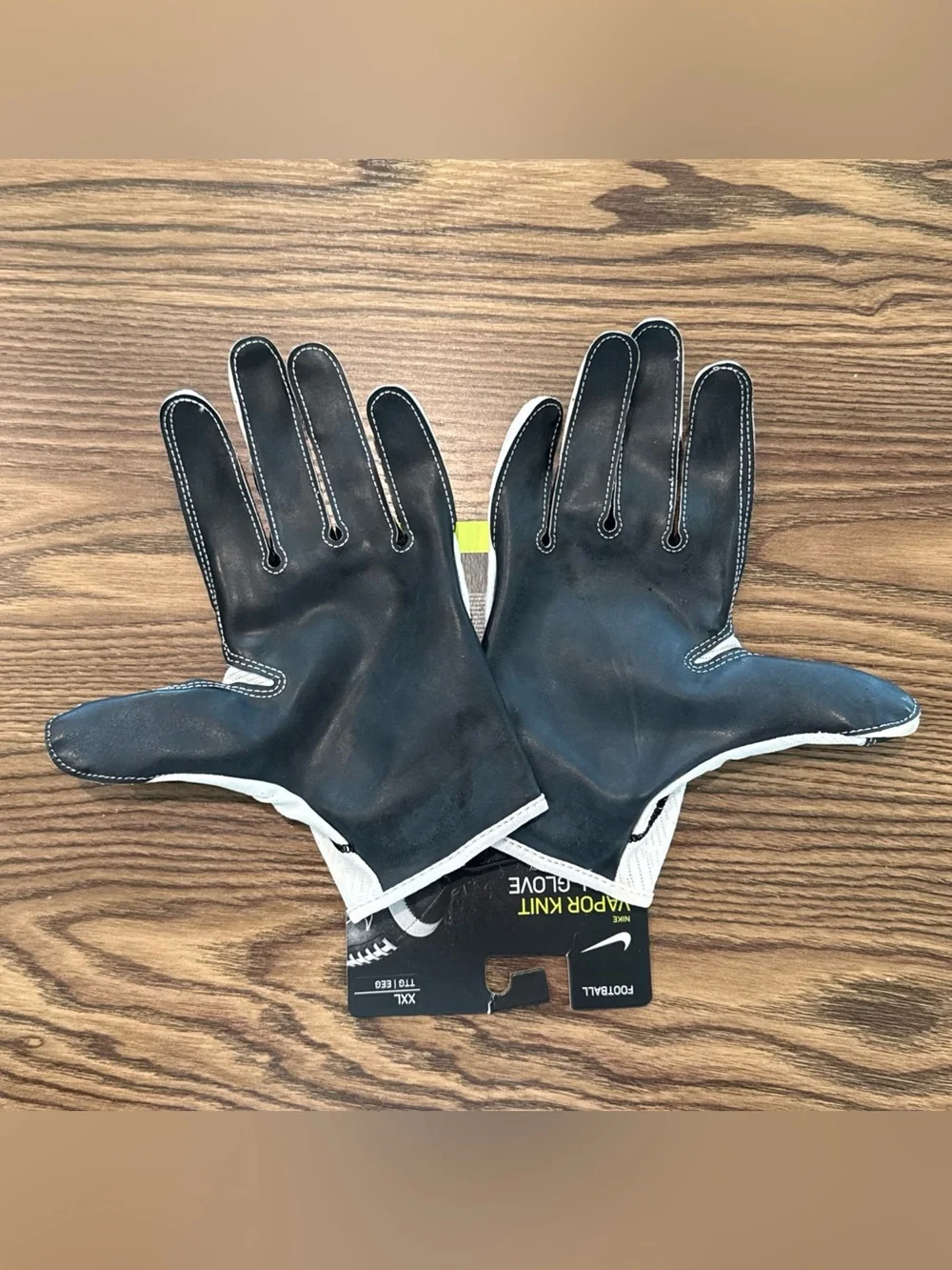 Size 2XL Nike Vapor Knit 2.0 FG CLG - Hydragrip Receiver Gloves White PGF551